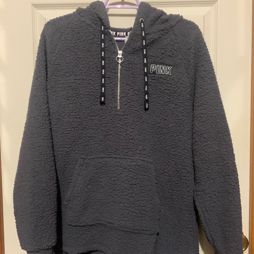 VS PINK Sherpa Pullover!
